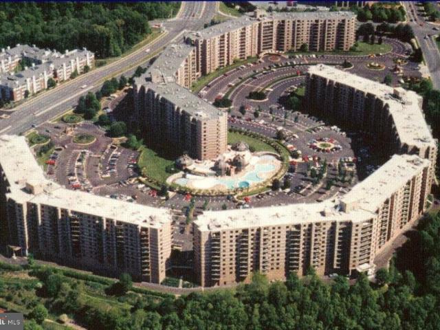 8360 Greensboro Drive Unit# 322, Mclean, US, VA