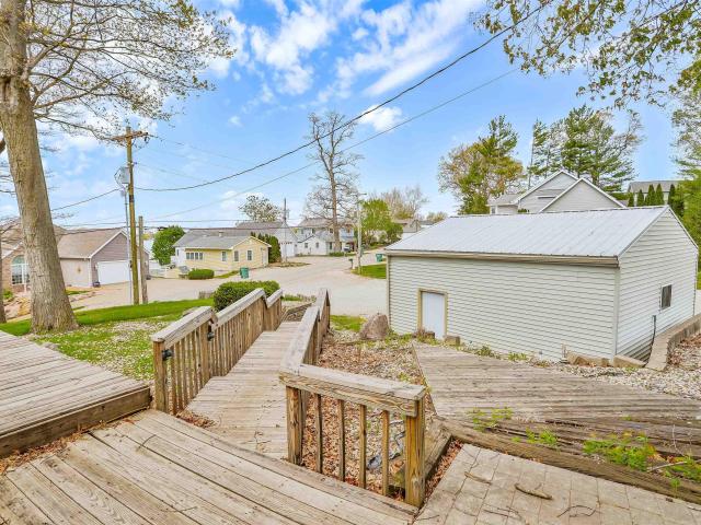 836 Chapman Lake Drive