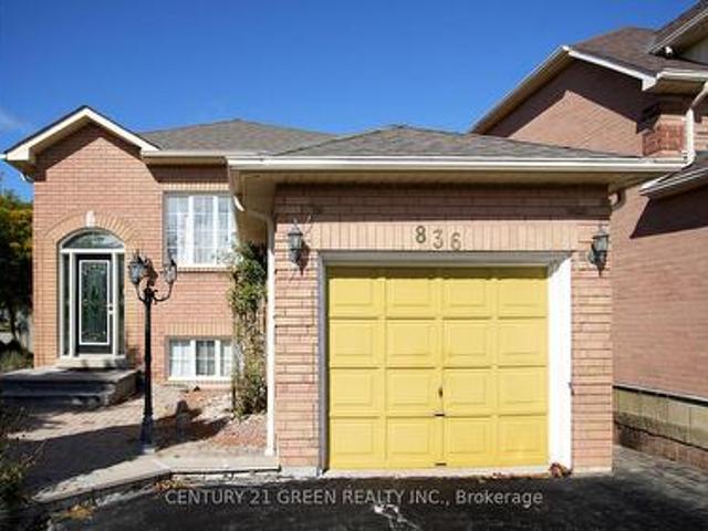 836 Avocado Crescent, Mississauga, ON, L5W 1K4 house for sale | Listing ID W13877 | Royal LePage