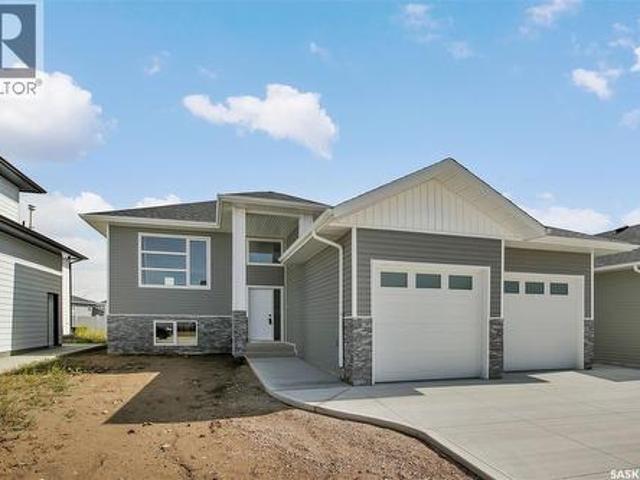 836 Ballesteros Crescent, Warman, SK, S0K 4S4 house for sale | Listing ID SK047374 | Royal LePage