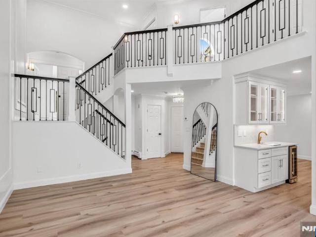 836 Hemlock Court