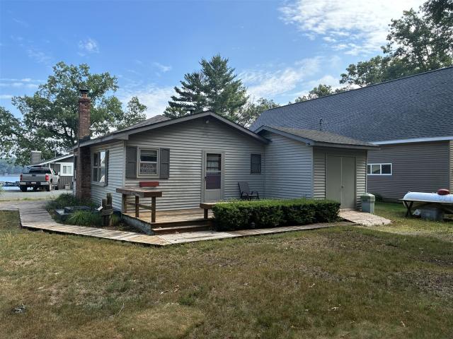 8376 W Pine Grove Beach Drive
