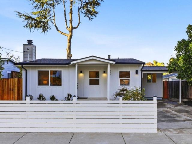 837 DWIGHT Avenue