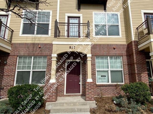 837 S Weber St, 2 beds, 3 full and 1 half baths