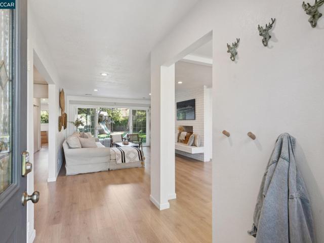 837 Tully Way