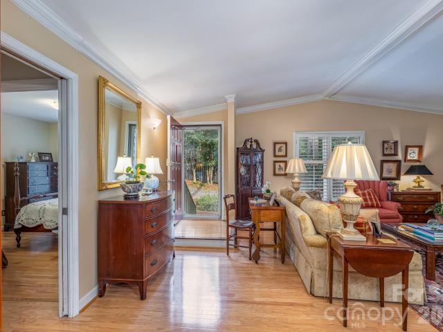 838 Bridgewood Drive