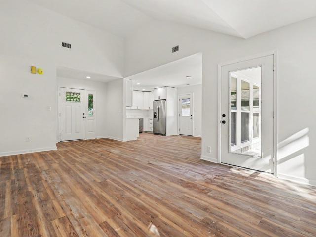 838 Heather Ln