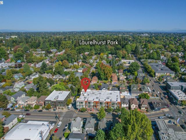 838 SE 38TH AVE # 306
