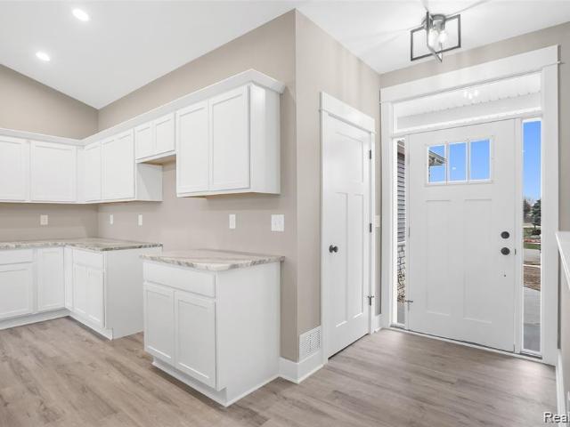 8398 Mapleview Drive
