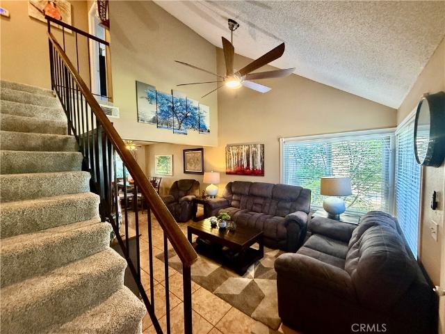 839 Crestwood Way