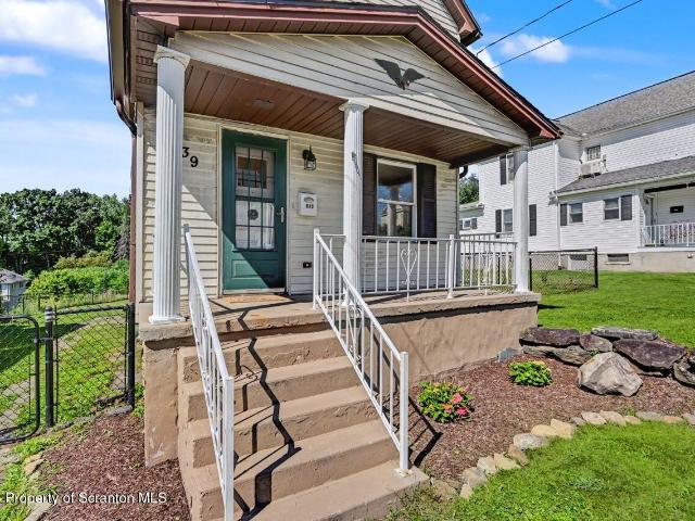 839 Price Street
