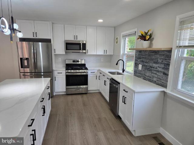 839 W Bells Mill Road