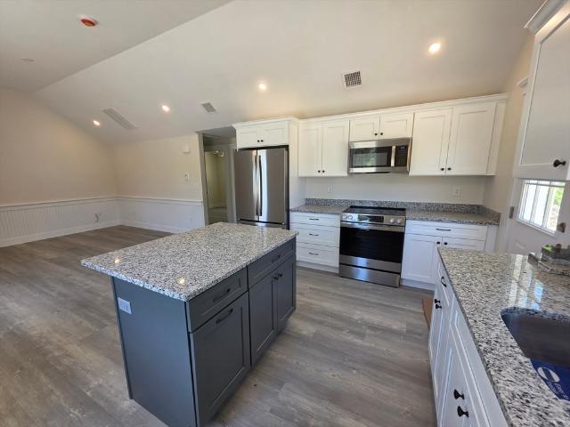 87 Acapesket Rd # 2A