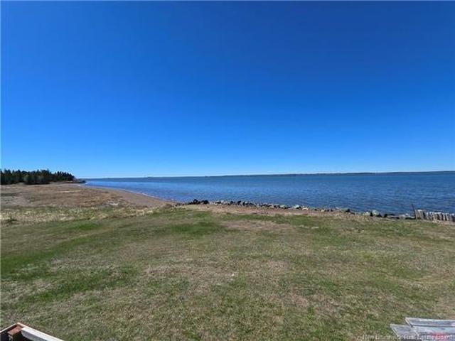 87 Allée Albert, Chiasson Office, NB, E8S 0C1 house for sale | Listing ID NB139991 | Royal LePage
