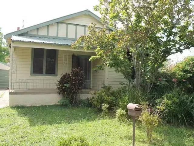 87 Ballandella Road, TOONGABBIE House for rent Listed by Koul.