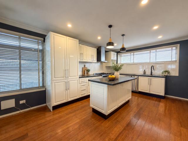 87 Barlow Street Cambridge Park, NSW 2747