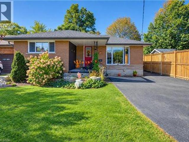 87 Bond Street, Kitchener, ON, N2H 4S4 house for sale | Listing ID 40869 | Royal LePage