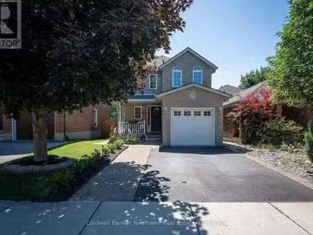 87 Boulder Crescent, Guelph Clairfields/Hanlon Business Park.
