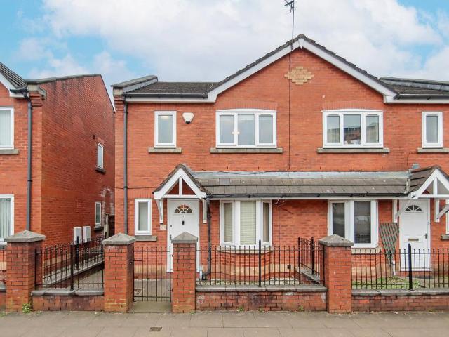 87 Chorlton Road, Manchester, M15 4AP, United Kingdom | 3 bed duplex for rent #139621045 | Rentberry
