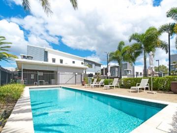 8/7 GIOSAM STREET, extra parking, owner move oversea must sold $750K