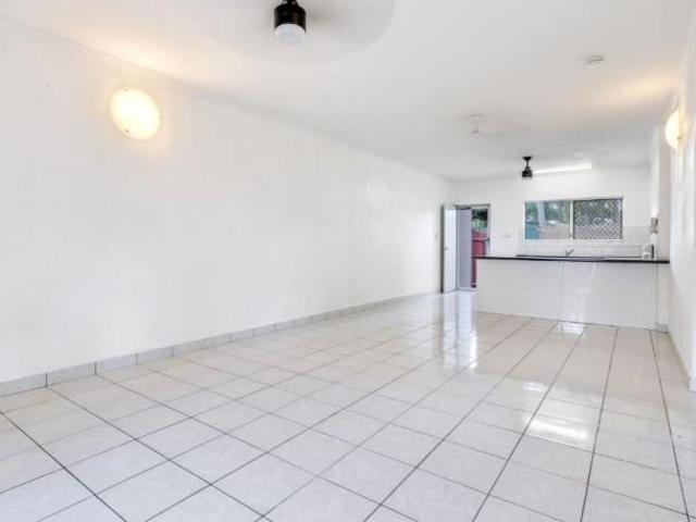8/7 Hogan Court, Gray