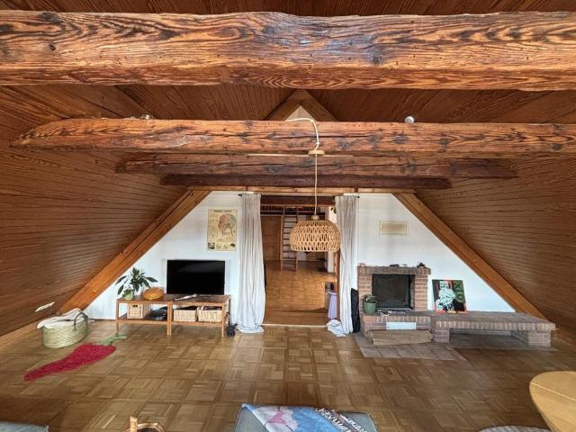 87 m² über den Dächern des Leonhardsviertels DG Wohnung