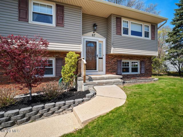 87 Newbury Road