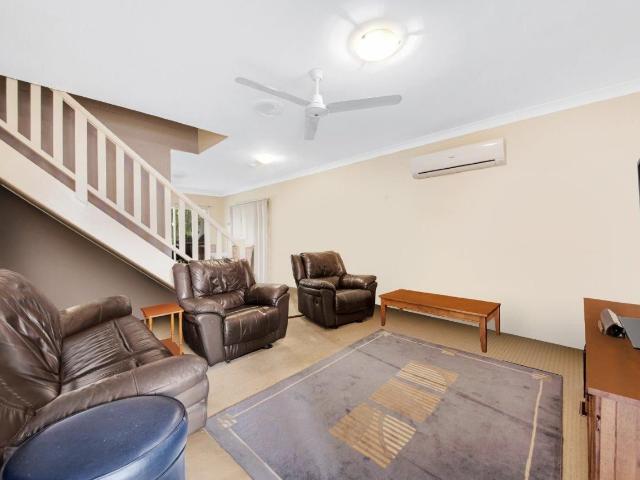 8/7 Pacific Court Kin Kora, QLD 4680