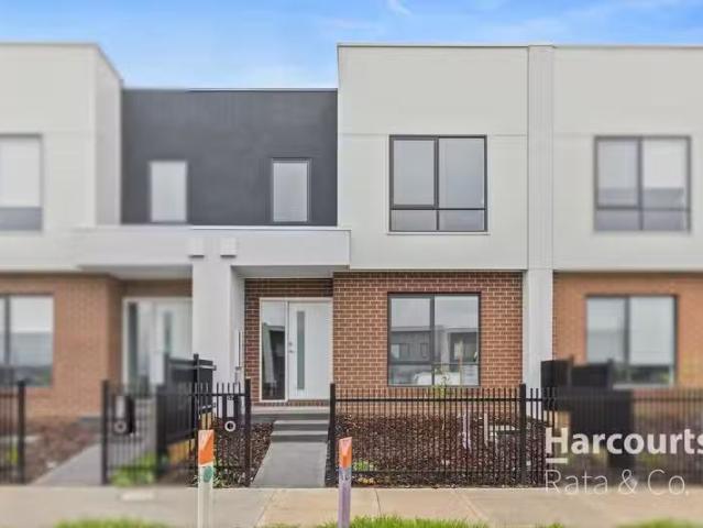 87 Railway Parade, Kalkallo, VIC 3064 Townhouse for Rent