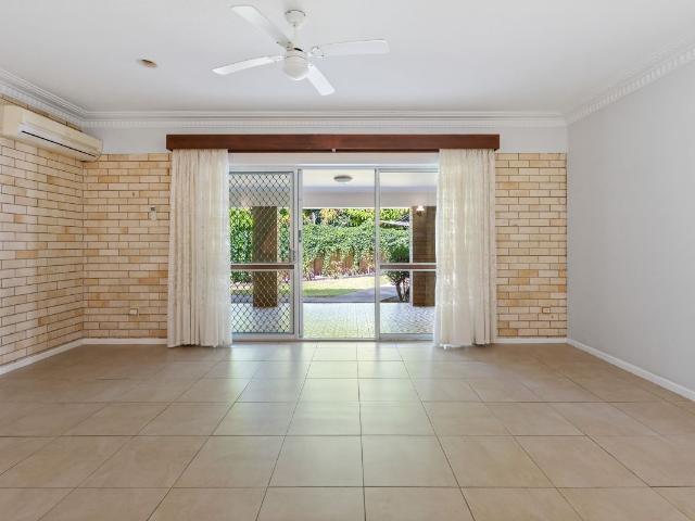 87 Sovereign Drive Mermaid Waters, QLD 4218