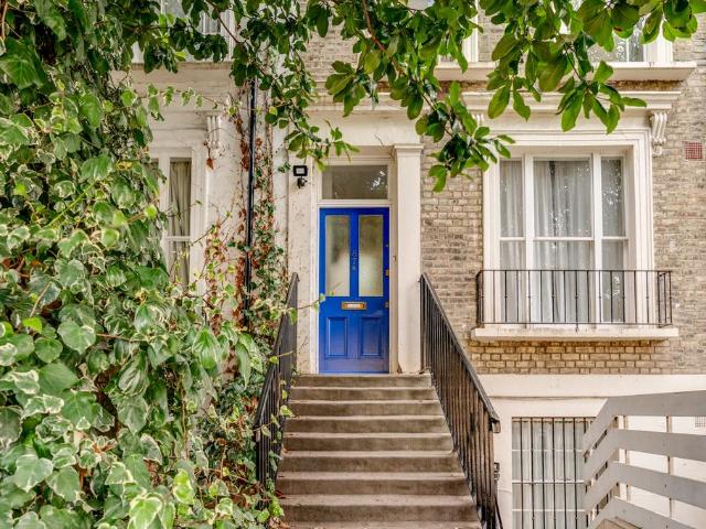 87a, 87b Queen's Crescent, Maitland Park, London, NW5 4EU, United Kingdom | 2 bed house for rent #112808511 | Rentberry