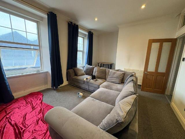 87B Duke Street 1 bed apartment to rent £850 pcm £196 pw
