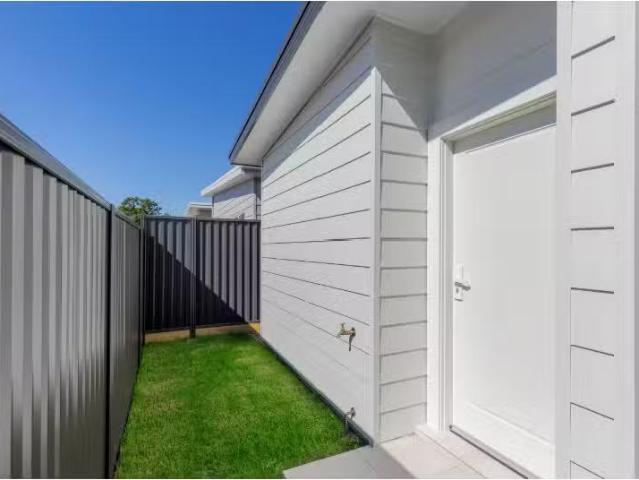 87b Richmond Road, CAMBRIDGE PARK Apartment for rent Listed b.