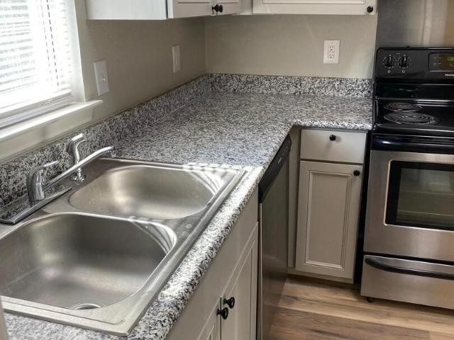 8404 Forest Ridge Dr, San Antonio, TX 78239 | MLS #36838