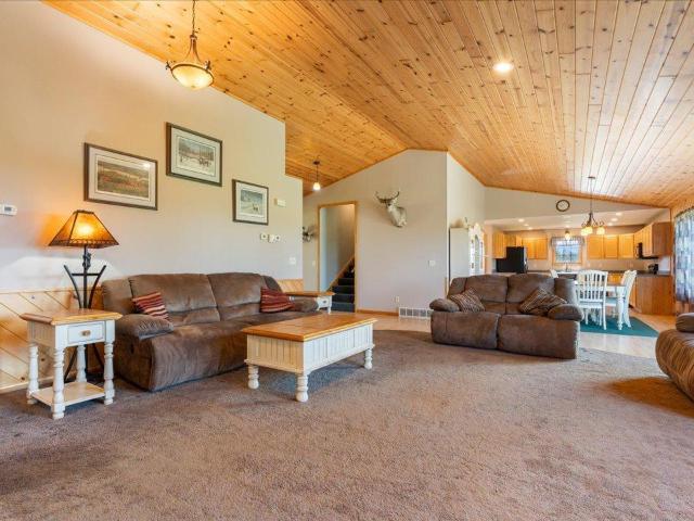 8405 60th Street SW