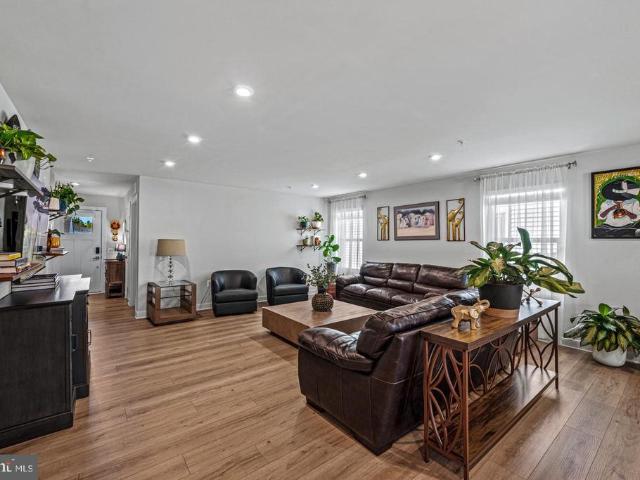 8406 Meadow Rock Court