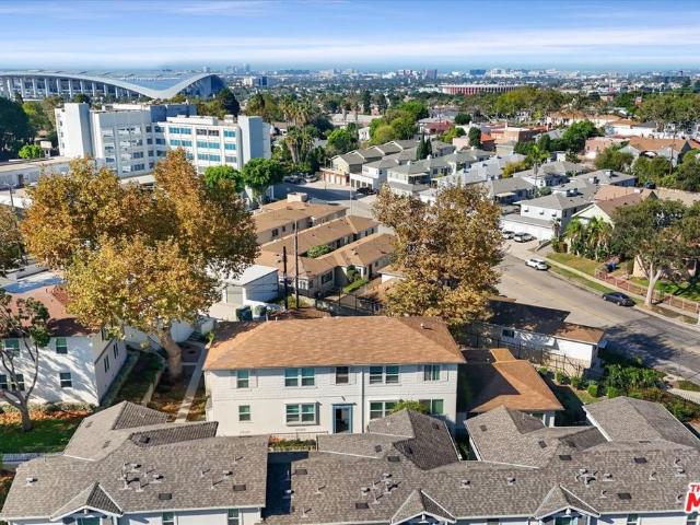 8400 Crenshaw Drive
