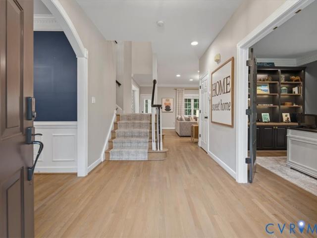 8401 Macandrew Terrace