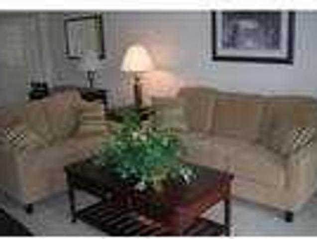 $840 / 1br Love where you live! Fabulous Meadow Court 1br bedroom