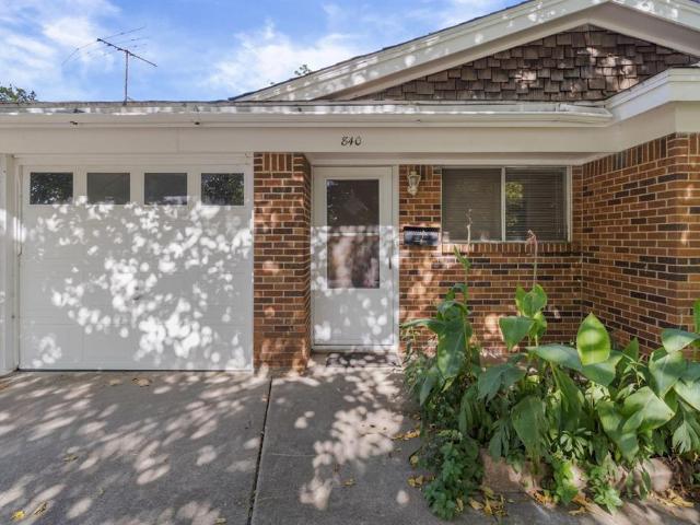 840 Comal Avenue