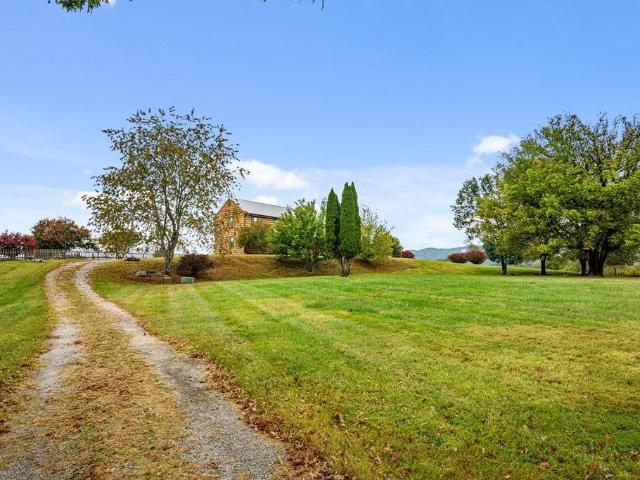 840 Carsonville Rd, Elk Creek, VA