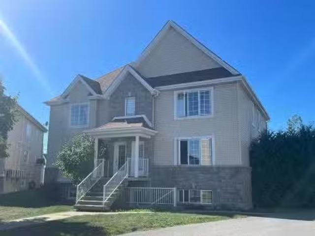 840 Av. Du Terroir, Terrebonne Lachenaie, QC, J6W 0A7 inve.