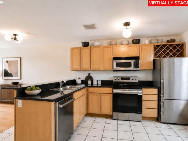 840 nw naito pkwy # h10