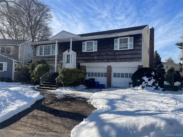 840 Robin Court