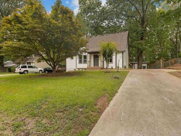 840 Ridgewood Drive