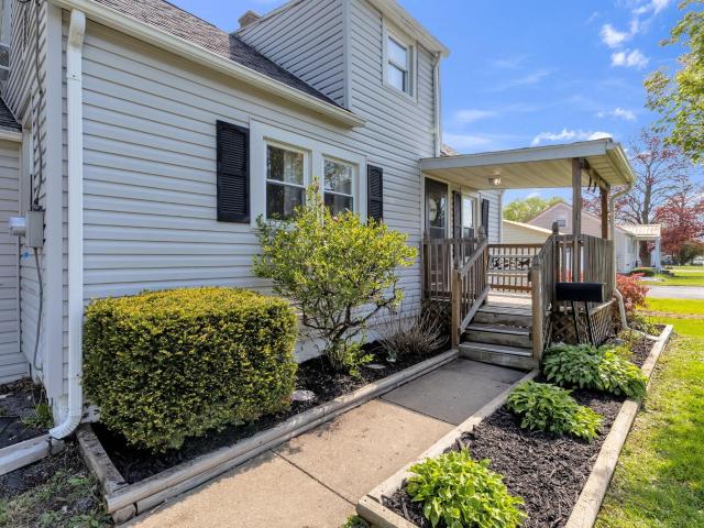 840 W 10th Street