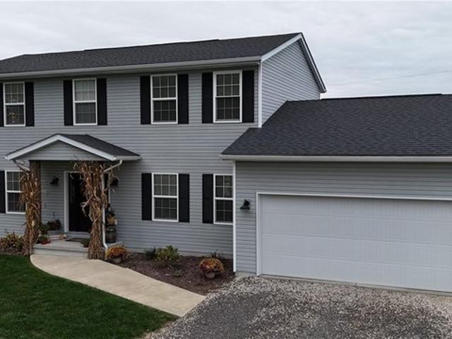 840 Welker Dr, West Lafayette, OH 43845