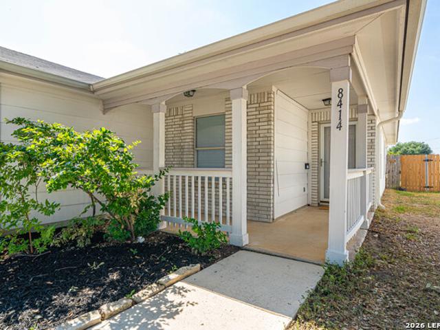 8414 Whitebrush