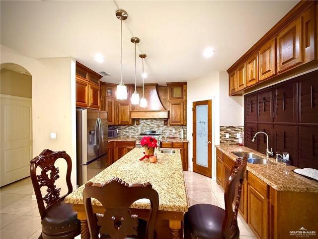 8411 Sunrise Lane
