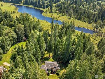 8412 E Meadow Lake Drive